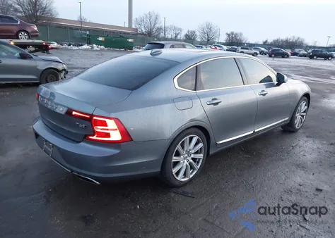 2018 Volvo S90 T6 Inscription z USA, uszkodzony, nr VIN LVY992ML6JP015391
